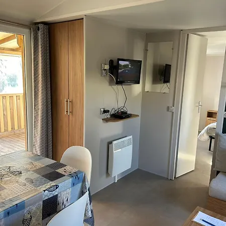 Campsite Lege-cap-ferret, Confort Et Activites A 6 By Vayny Lege-Cap-Ferret